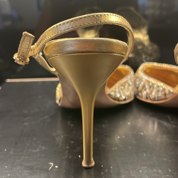 Rene Coavilla bronze beaded/sequence slingback with bronze leather strap - Picture 8 of 8